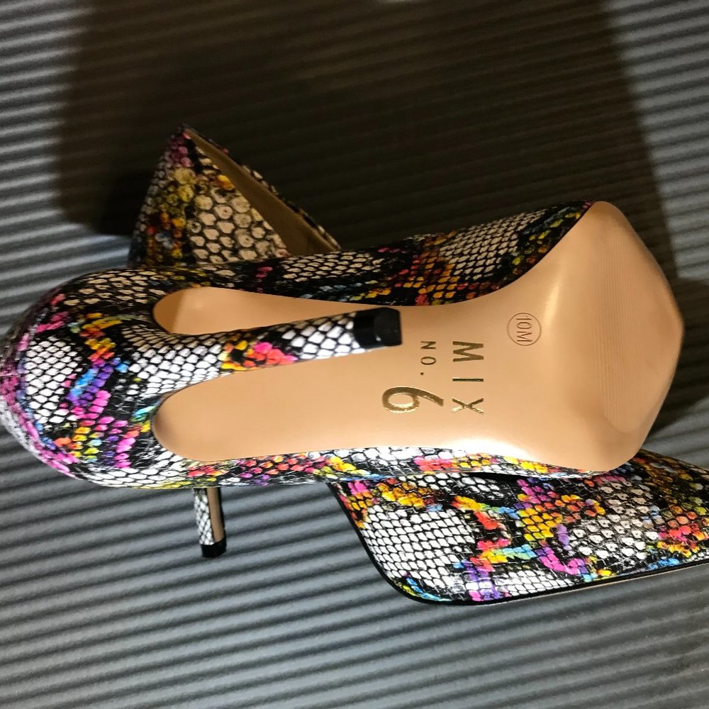 never worn 4" heels with style